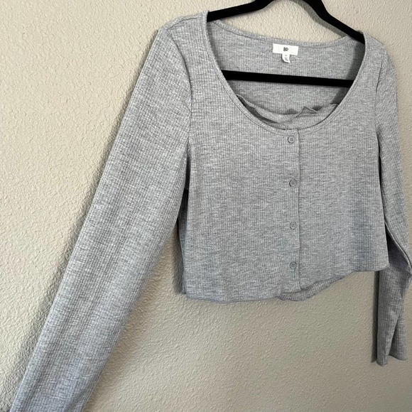 BP. Grey Ribbed Button Front Cropped Long Sleeve Top With Undershirt Cami Med - Picture 6 of 7